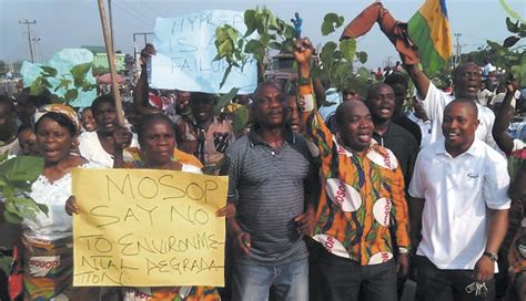 การประท้วง Ogoni Uprising: การต่อต้านอุตสาหกรรมน้ำมัน และการต่อสู้เพื่อความเป็นธรรมของชาวโอกอนี