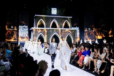 Vietnam Fashion Week - แสดงถึงการพัฒนาของอุตสาหกรรมแฟชั่นเวียดนาม และการยอมรับบนเวทีโลก